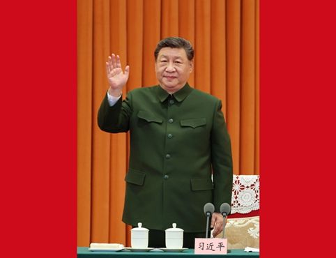 习近平春节前夕慰问部队 向全体人民解放军指战员武警部队官兵军队文职人员预备役人员和民兵致以新春祝福
