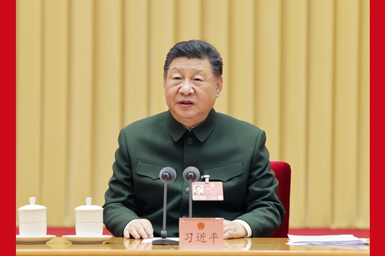 习近平出席解放军和武警部队代表团全体会议