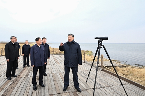 习近平在内蒙古乌兰察布考察