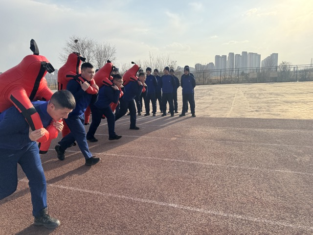 国家消防救援局天津机动队伍组织综合体能竞技训练