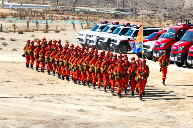 甘肃消防救援机动总队组织指挥所演习暨节前战备拉动演练