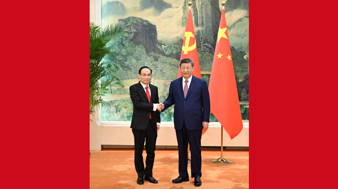 习近平会见越共中央总书记特使黎怀忠