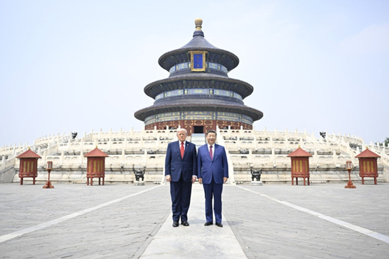 图讯：习近平同美国总统特朗普参观天坛